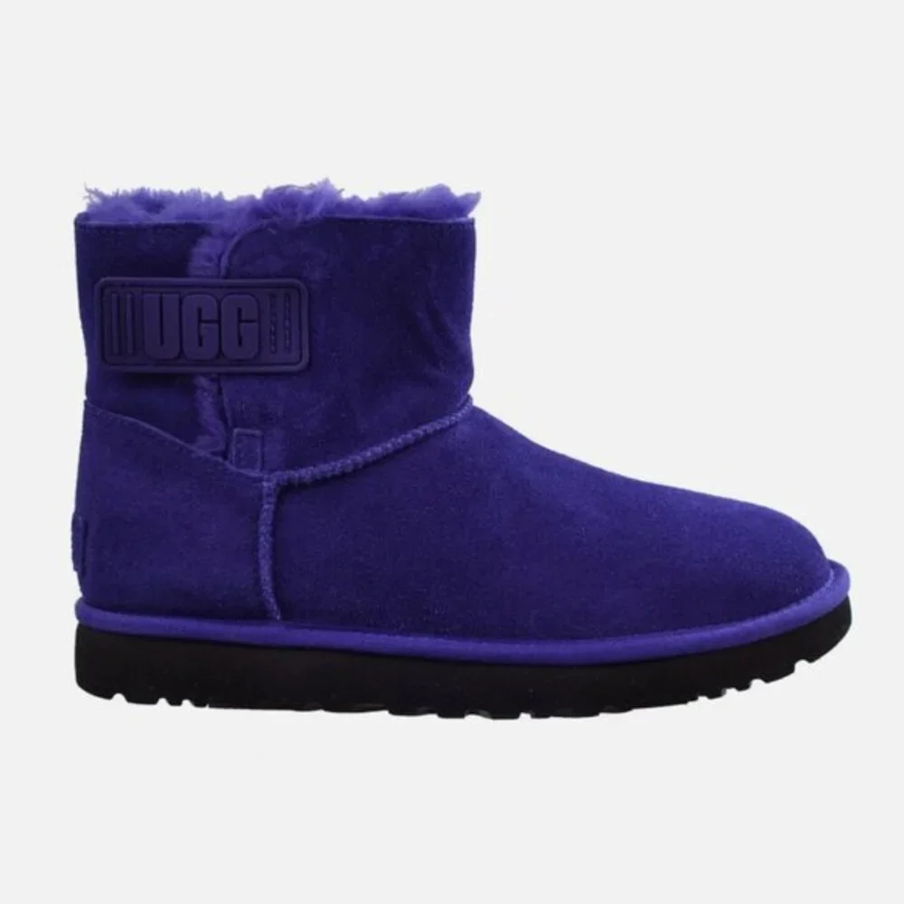 UGG Mini Bailey Logo Strap Winter Ankle Boots in 'Violet Night' Purple Size 7